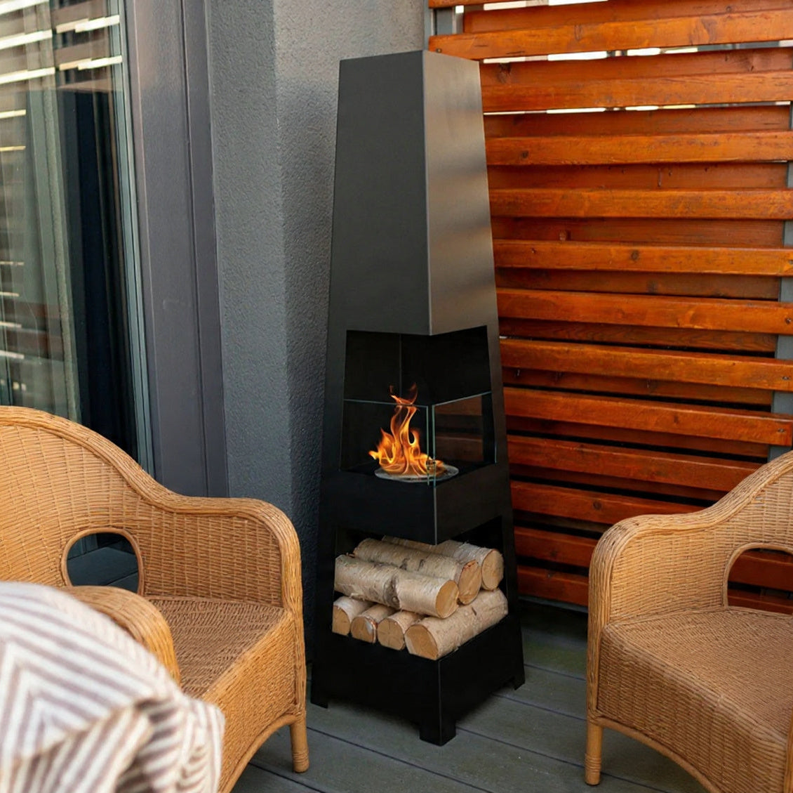 Vrijstaande bio-ethanol haard PYRAMID GARDEN mat zwart